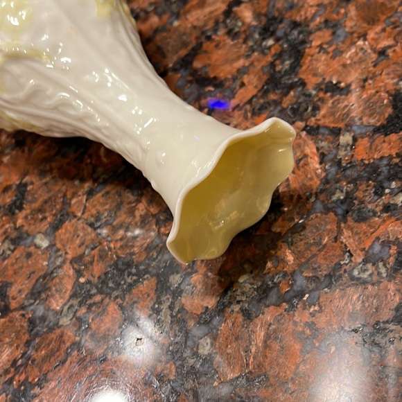 Beleek vase 7” tall yellow and cream - Picture 8 of 16